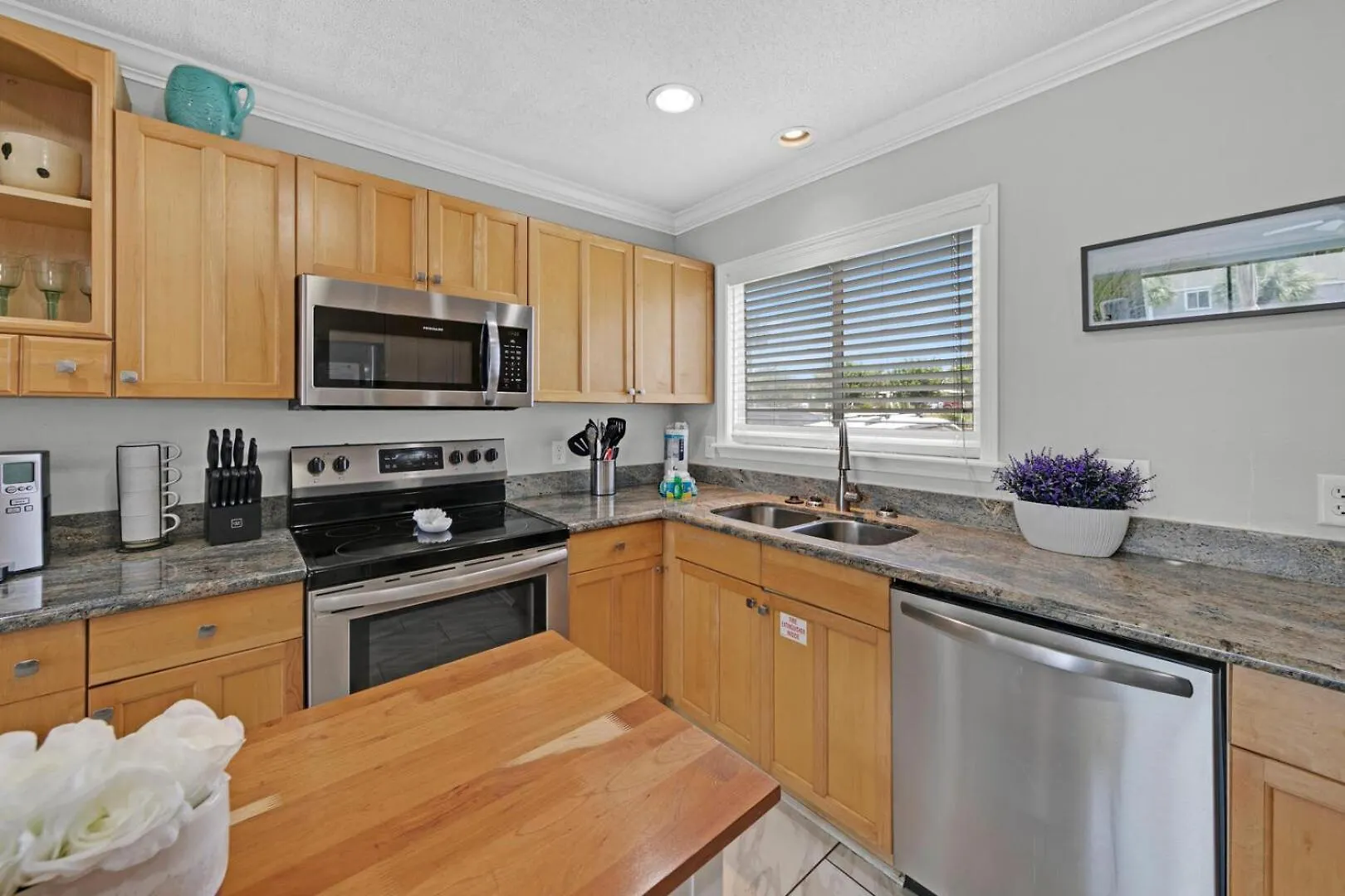 Southbay By The Gulf 11 A 4 Bedroom Townhome With Beach Access And 300Ft Of Private Beach Destin Holiday home